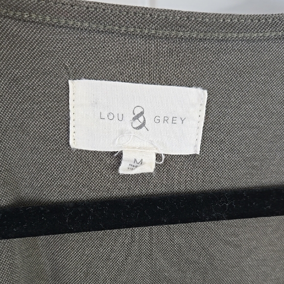 Lou & Grey Signaturesoft Sleeveless Button-Down Midi Dress in Olive - Picture 2 of 4